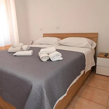Appartamento Sole 2 Bilocale A A 50 Mt Dal Mare