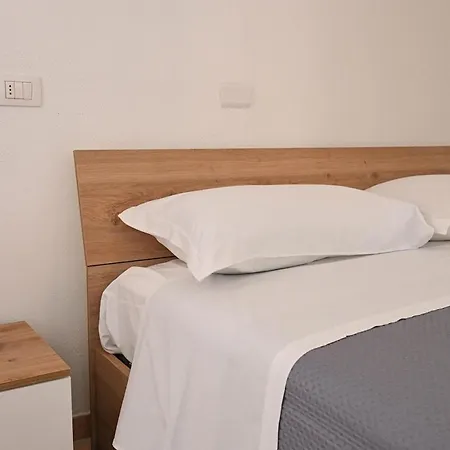 Sole 2 Bilocale A A 50 Mt Dal Mare Διαμέρισμα Isola Rossa (Sassari)